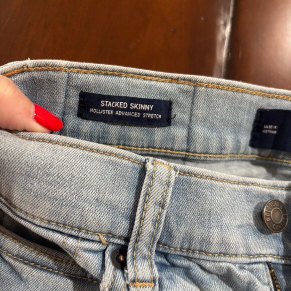 Hollister Skinny Jeans - Picture 3 of 3